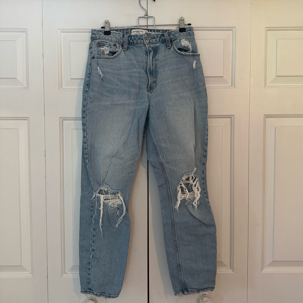 Abercrombie & Fitch "The Mom High Rise"